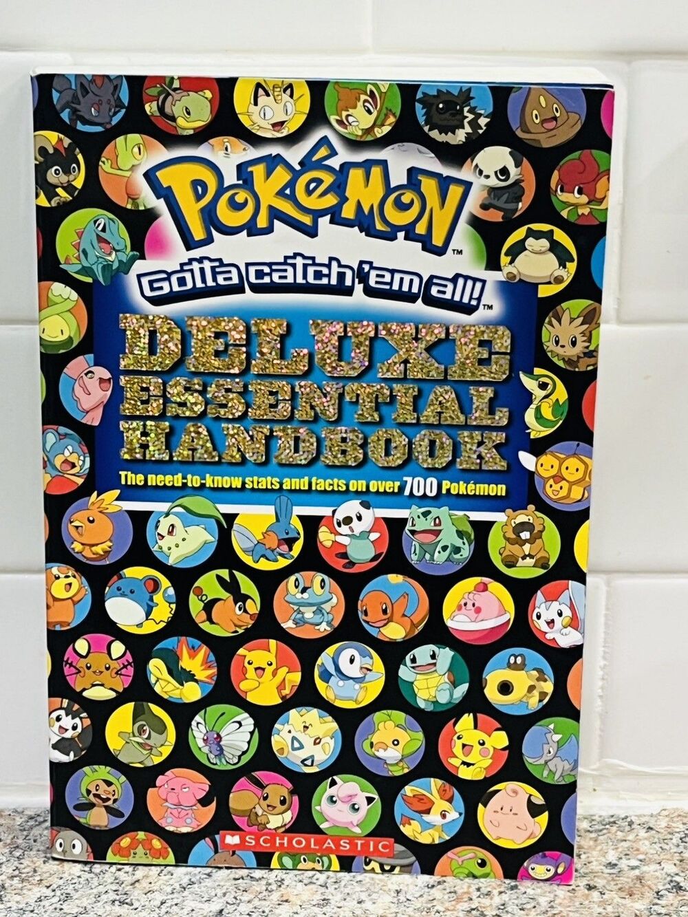 Pokémon Deluxe Essential Handbook Pokedex Guide Book Stats & Facts 700 Pokemon